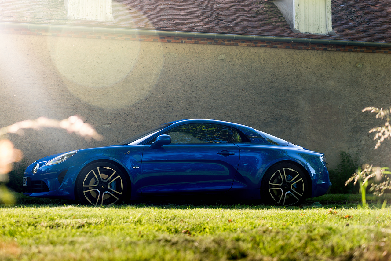 Alpine A110