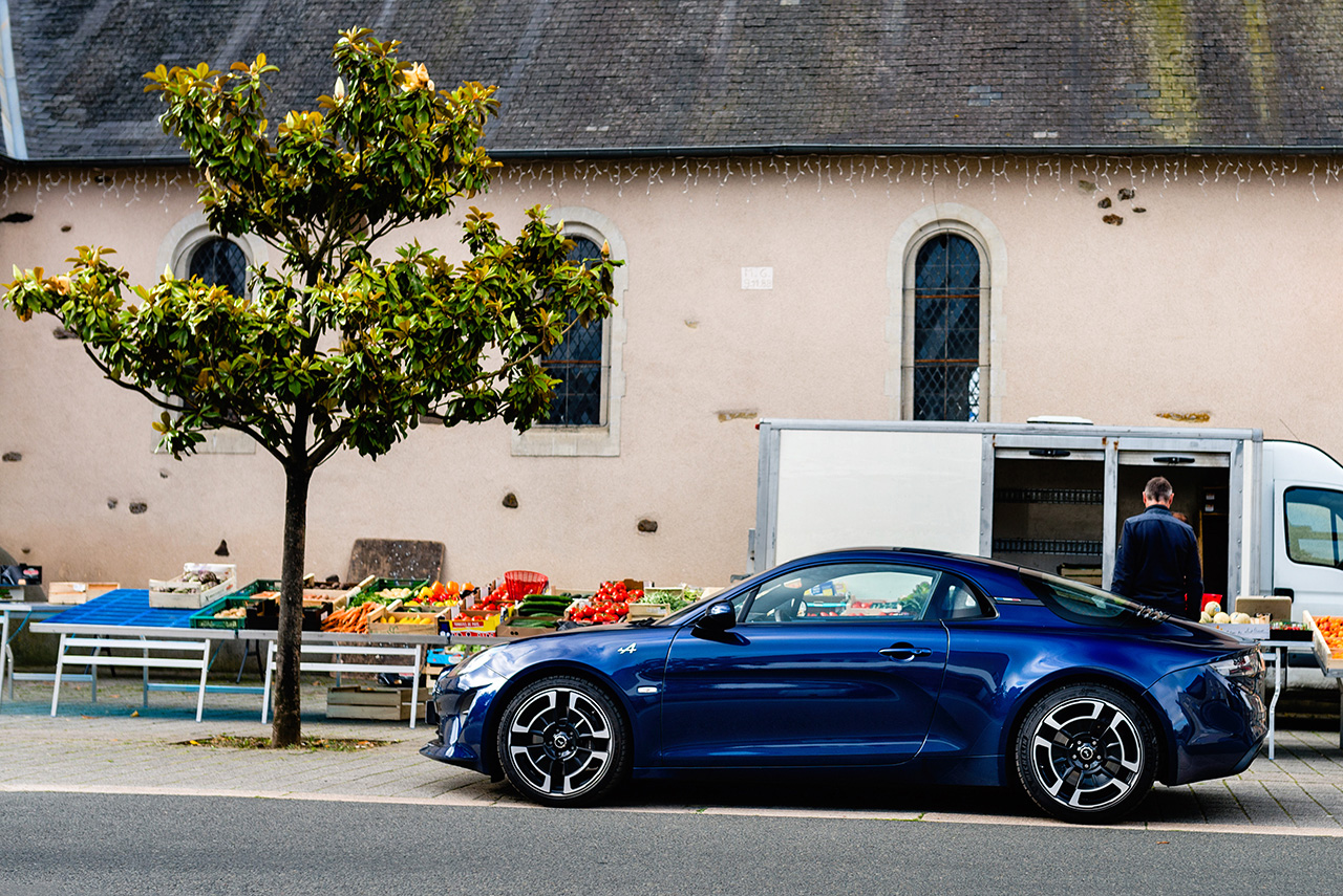 Alpine A110