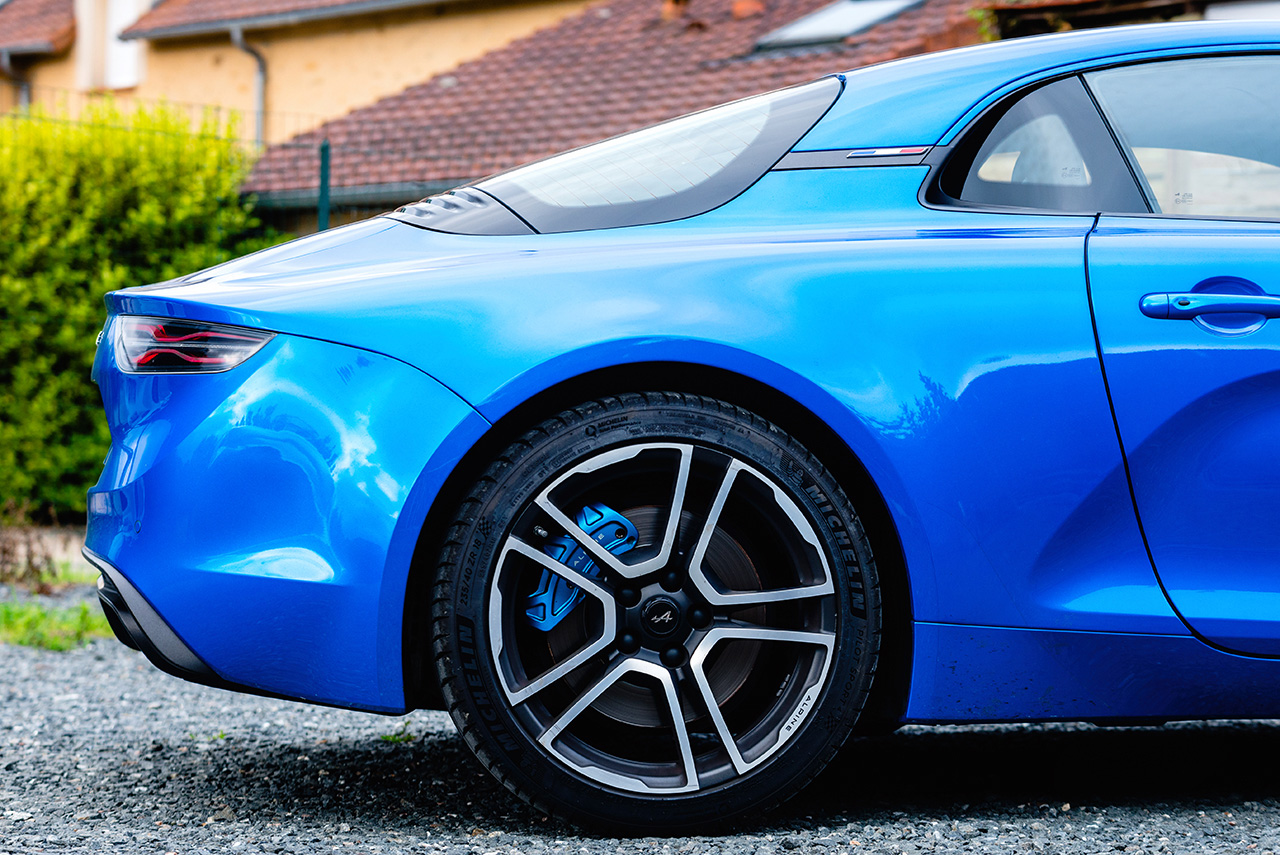 Alpine A110